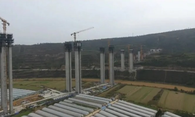 交通 | 参建单位奋力拼搏 旬凤高速年底通车