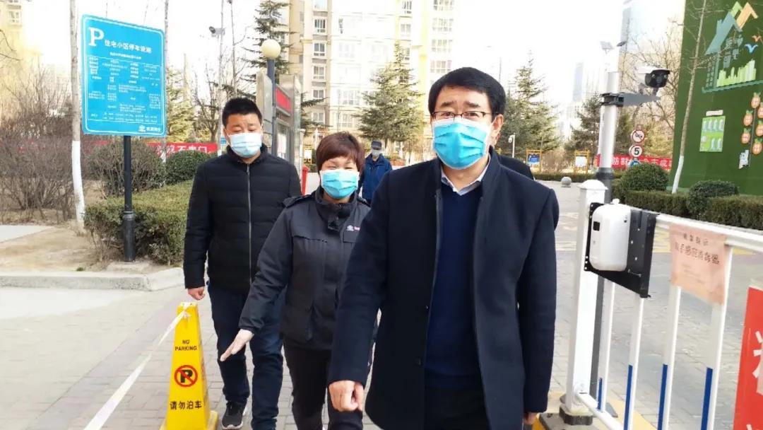 庄纪栋在兰州地区检查疫情防控和复工复产