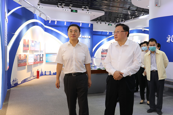 翁杰明到中交集团调研