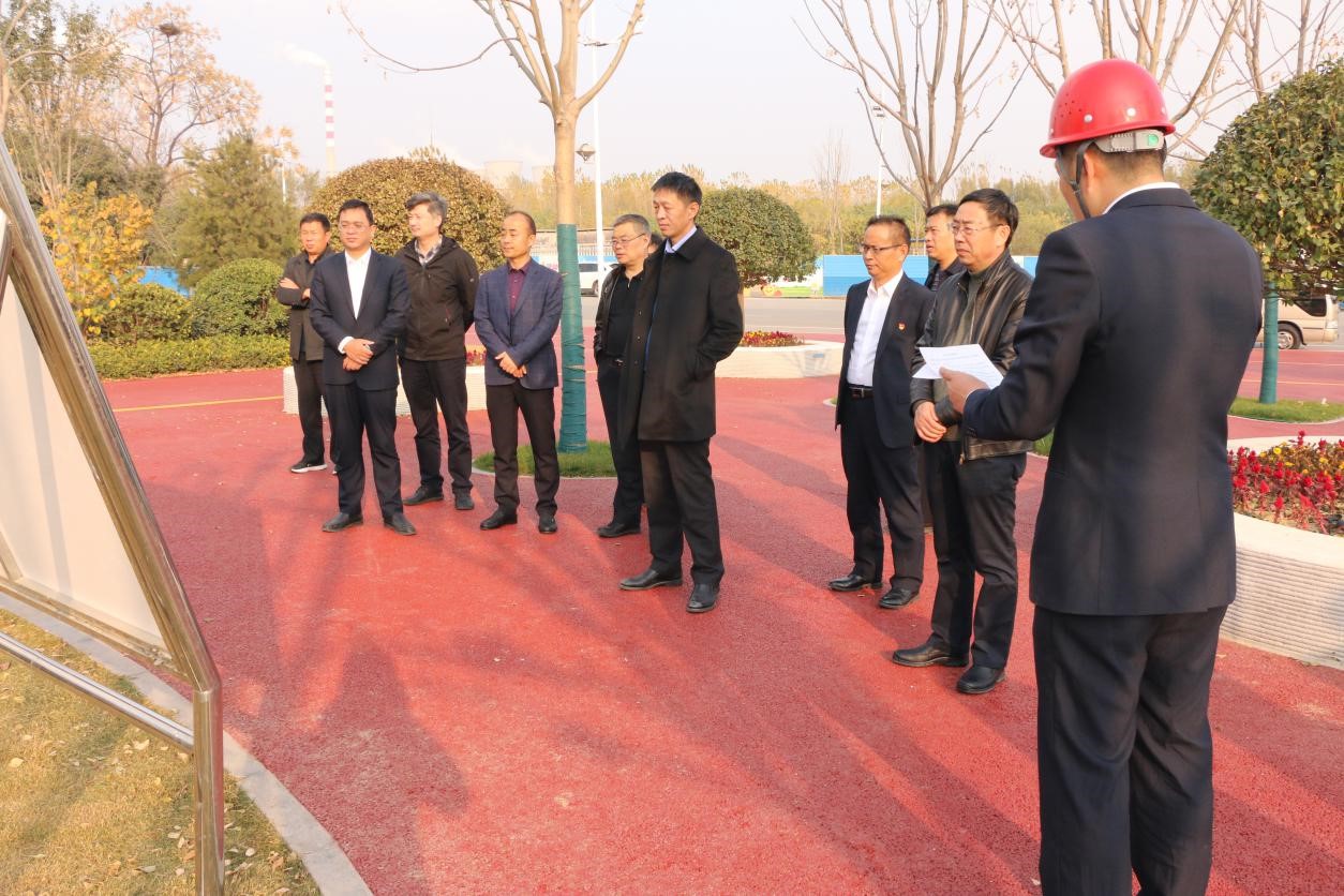 济南城建集团党委副书记、副总经理刘相华一行到集团参观、交流