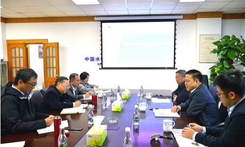 中国水力发电工程学会常务副理事长袁柏松一行到访公司 