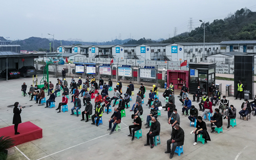  核酸检测进工地 复工上岗更安心