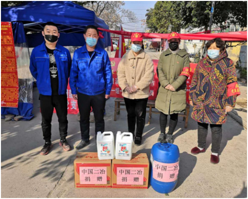 党旗飘扬在复工战“疫”最前线