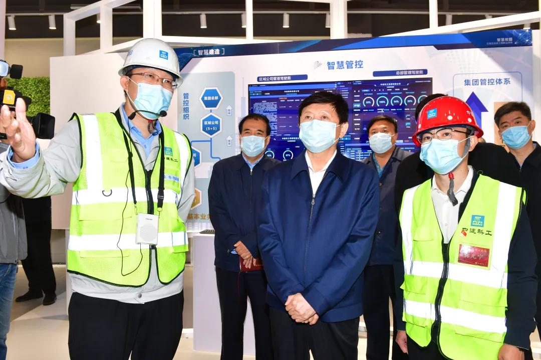 河北省委常委、石家庄市委书记邢国辉赴石家庄信工学院项目调研