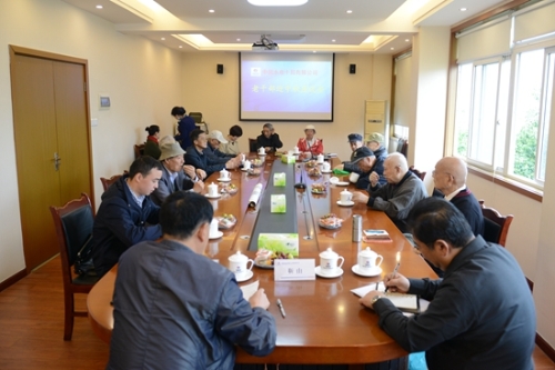 中国水利十局公司召开老干部中秋座谈会