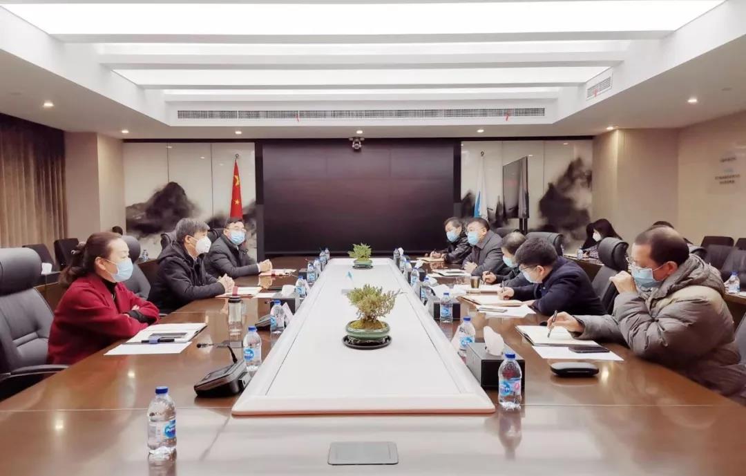 坚决打赢疫情防控阻击战！中建装饰集团召开新冠肺炎疫情防控工作专题会