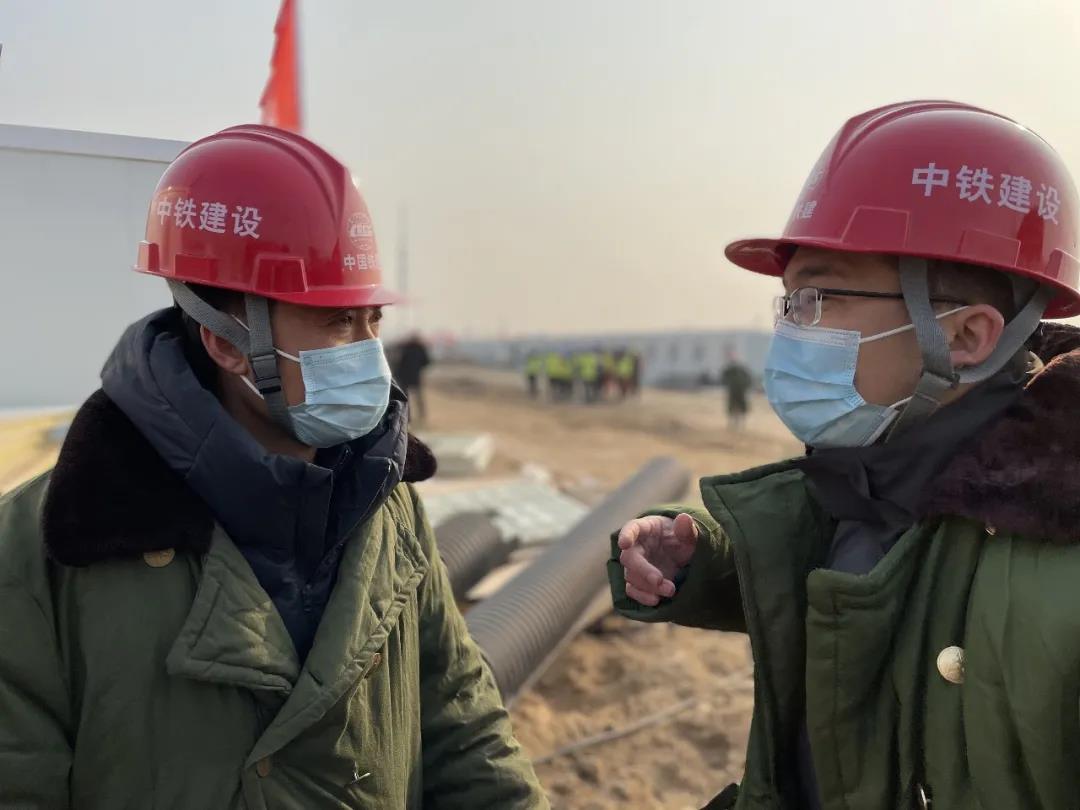 感动！勇敢逆行的中铁建设人