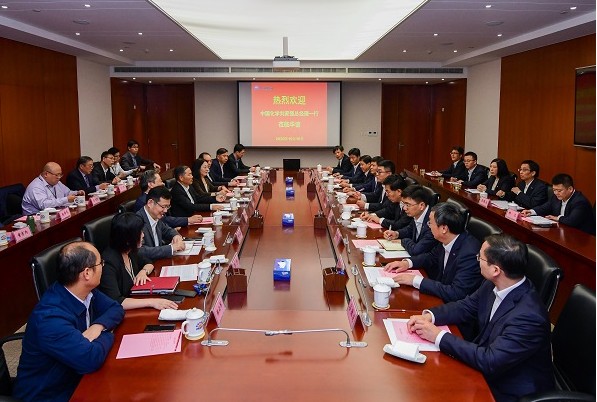 刘家强会见上海华谊（集团）公司主要领导