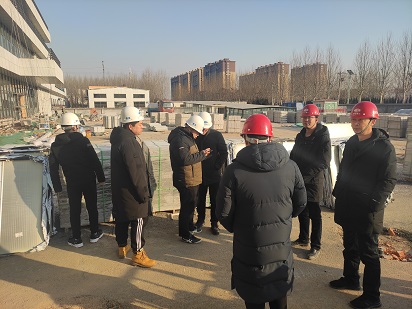中冶建工上海公司副总经理、总工程师李灿平一行到莱城区人民医院项目开展质量安全专项检查
