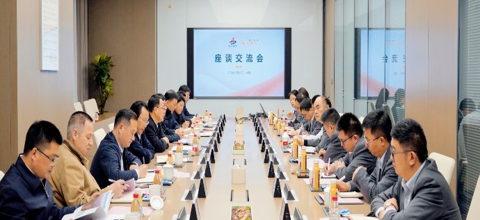 杨善斌赴阳光电源考察交流