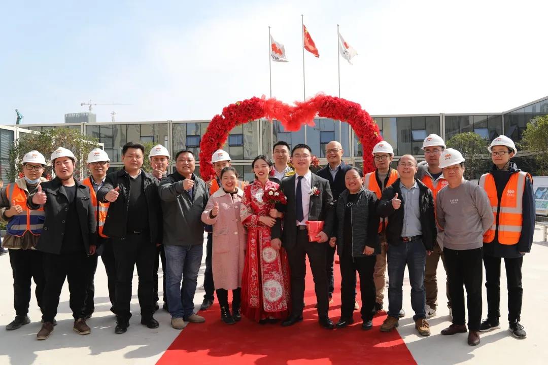 留汉过年 爱在身边丨这场特殊的婚礼简单又温馨！