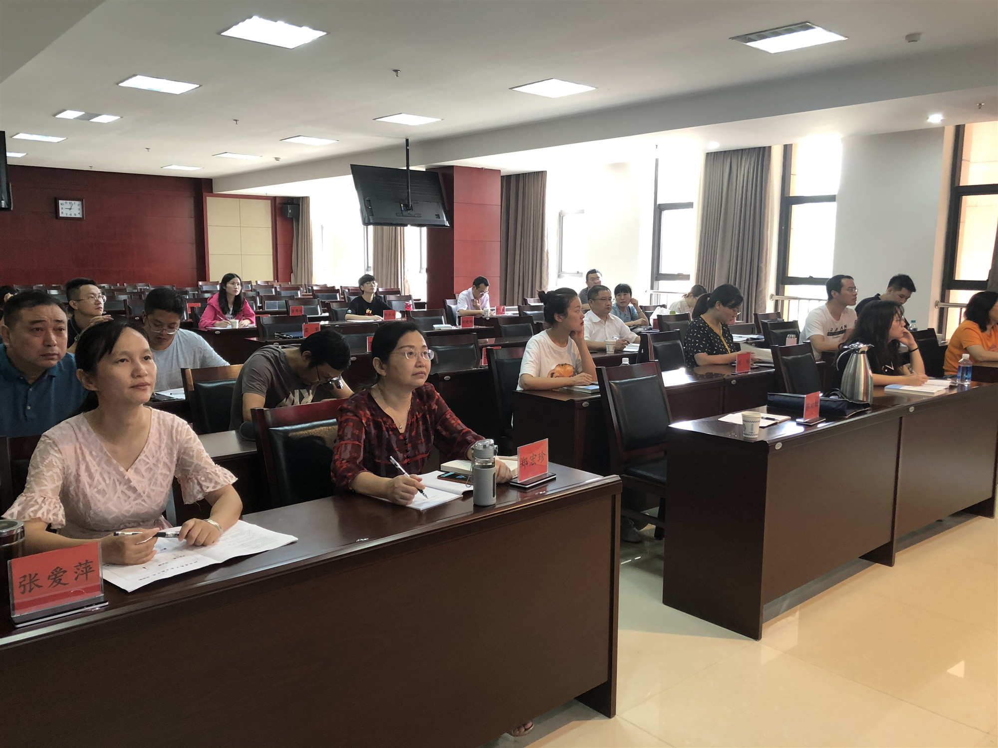 江西建工集团新任职工代表集中“充电”