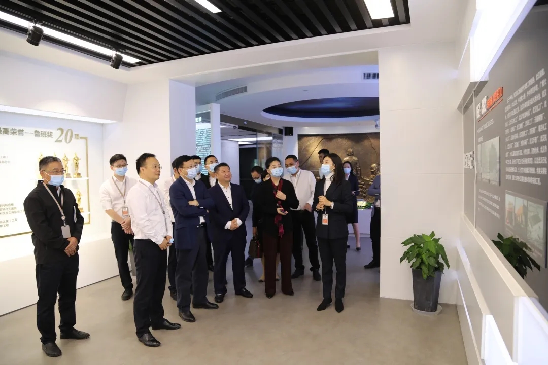 争创精品丨武汉儿童医院领导一行参观考察武汉建工集团