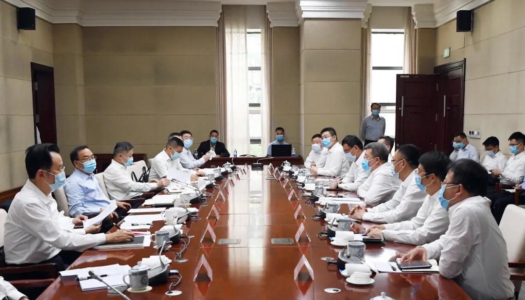 郑学选会见重庆市委副书记、市长唐良智