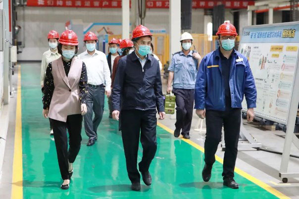 市委常委、市委统战部部长毕于瑞来徐工消防调研复工复产情况