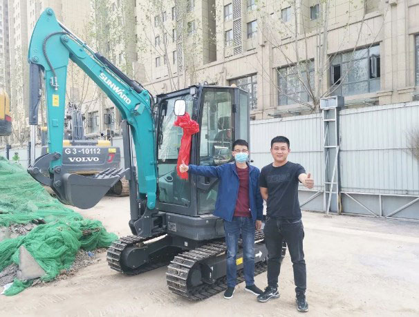 冲、冲、冲！带您感受山河智能挖掘机火热交机时刻