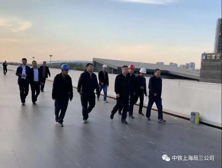 济宁市副市长张国洲到济宁快速路项目三标段调研