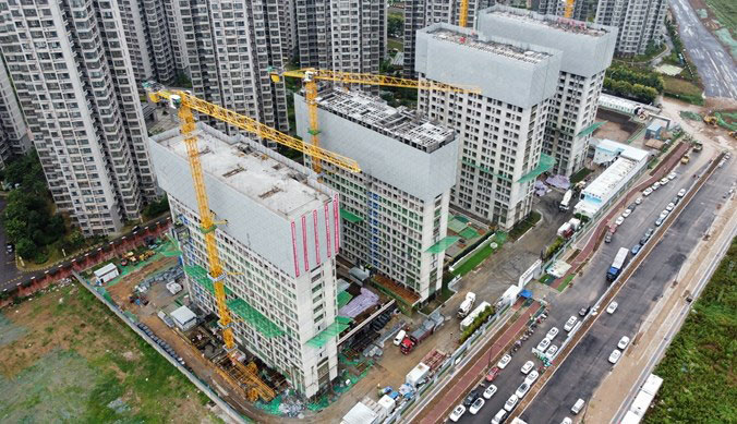 西安市高新区双江公寓公租房首栋楼封顶