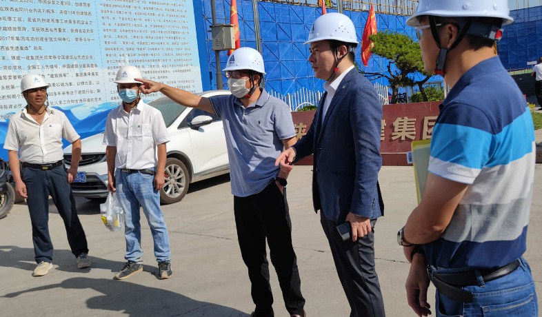 海南发展副总经理周军一行到三鑫科技西安项目开展安全检查
