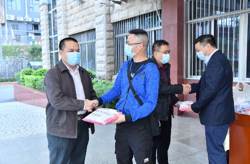 公司举行菲律宾返岗员工欢送仪式