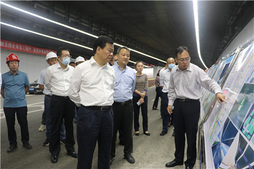 前海深港现代服务业合作区管理局局长黄敏到机电公司前海项目部检查指导