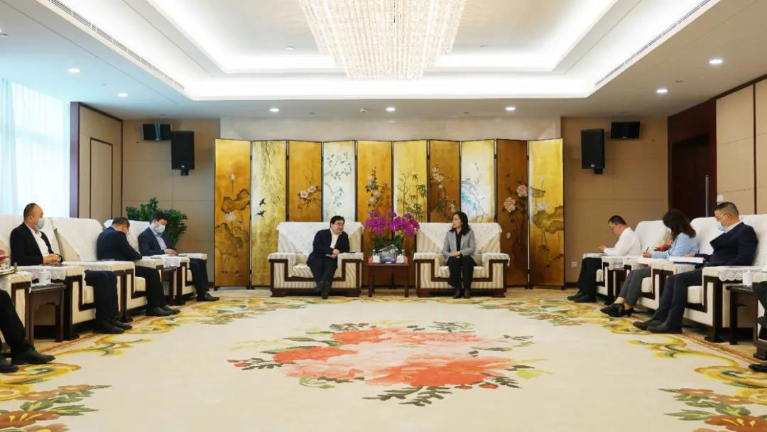 卢静会见深圳市光明区区长蔡颖