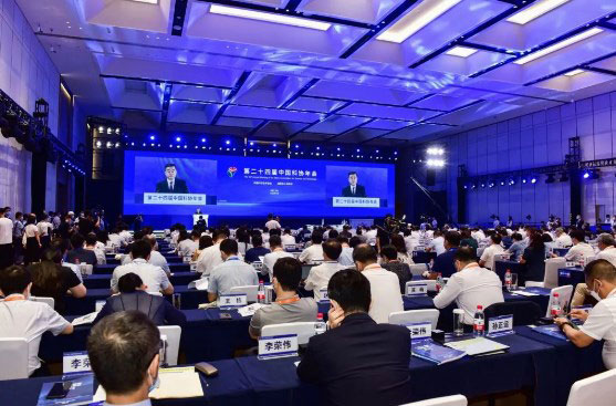 何清华在第二十四届中国科协年会作主旨报告：制造业高地源自体系