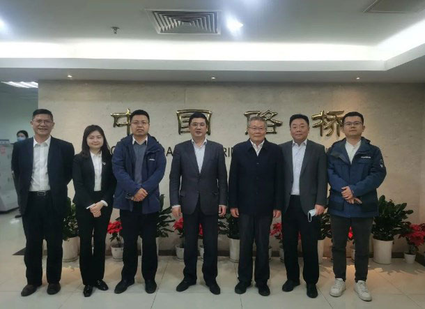 探讨合作新模式！何清华带队赴中国路桥拜访交流