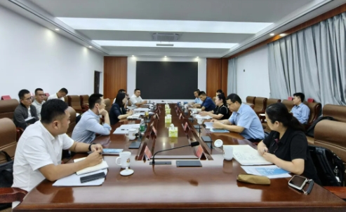 海钢集团与屯昌县委举行工作会谈