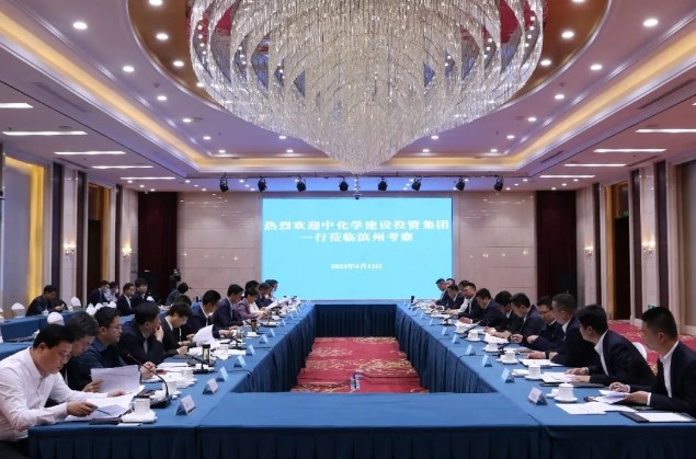 郑江会见滨州市委副书记、市长李春田