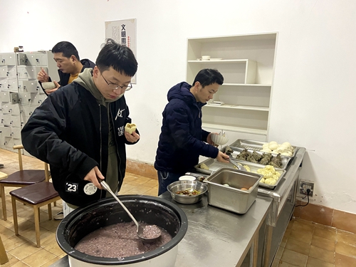 浓情腊八节 暖心腊八粥