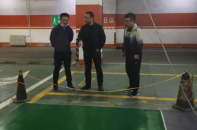 吉林城建集团公司董事长董洪印视察吉林站西广场地下停车场改造项目
