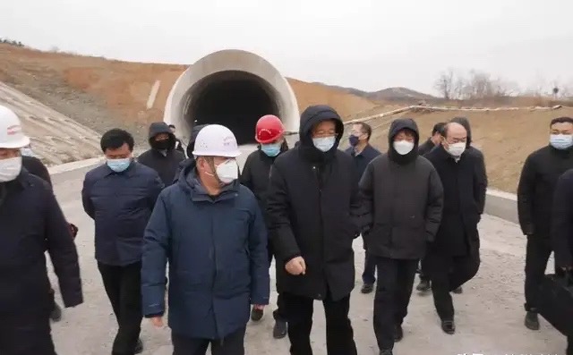 辽宁省副省长王明玉到朝凌客专项目开展建设复工调研