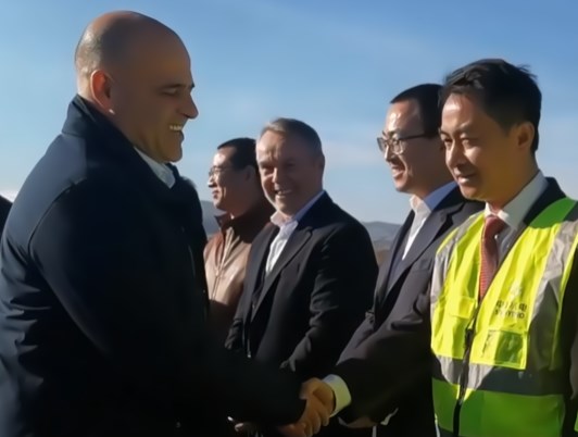 通车！北马其顿总理试驾点赞KK公路