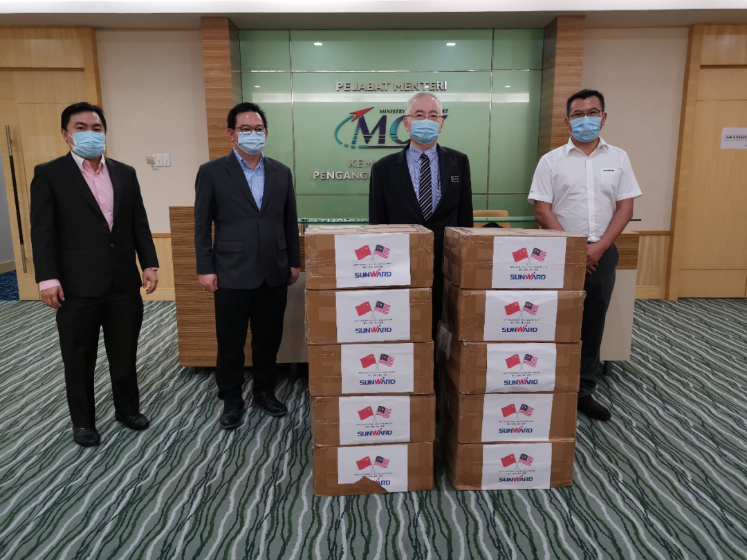 山沃国际工程公司向马来西亚交通部捐赠防疫口罩