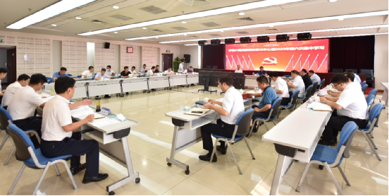 中铁六局路桥公司党委理论学习中心组举行2020年第六次集体学习