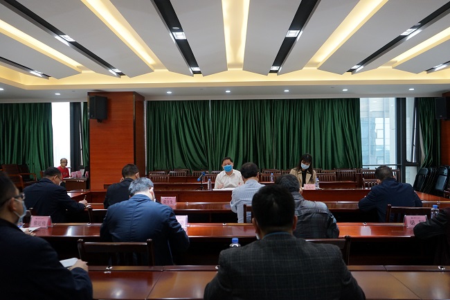 赖榆出席二建公司与海河公司重组会议