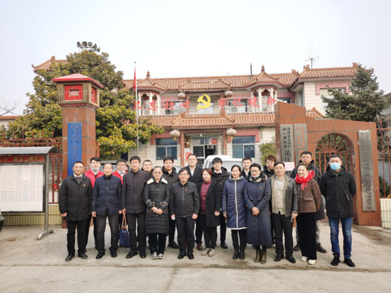“助力乡村振兴 爱心情暖冬日”印象济南·泉世界在行动