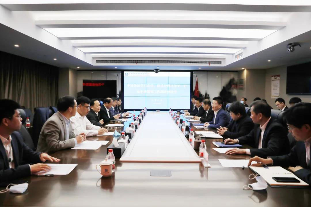 中建集团党组成员、副总经理马泽平赴中建装饰调研指导
