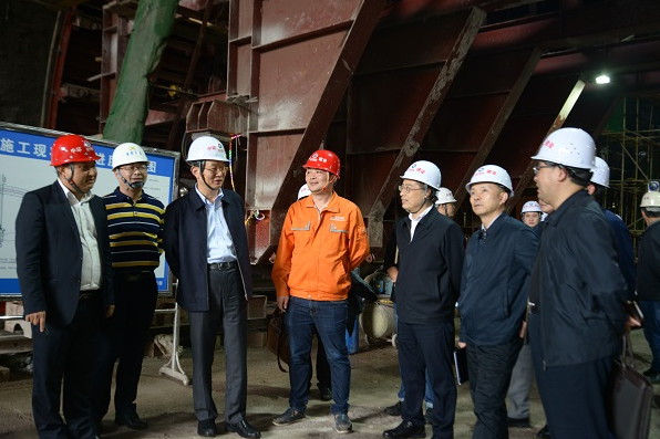 重庆市住建委主任乔明佳一行调研检查渝中连接隧道项目