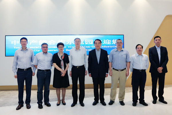 周小川同志调研中阿（联酋）产能合作示范园
