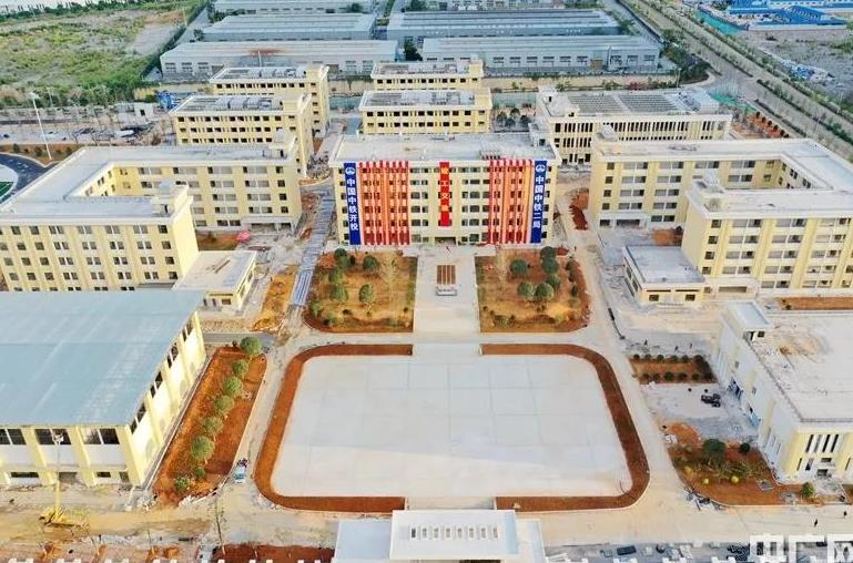 大干100天 云南文山3所中学竣工，今年将提供7500个学位！
