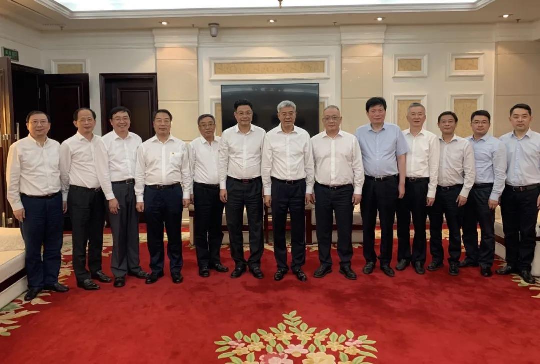河南省省长尹弘会见上海建工董事长徐征！