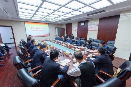 天津市建筑业协会会长黑金山到公司调研
