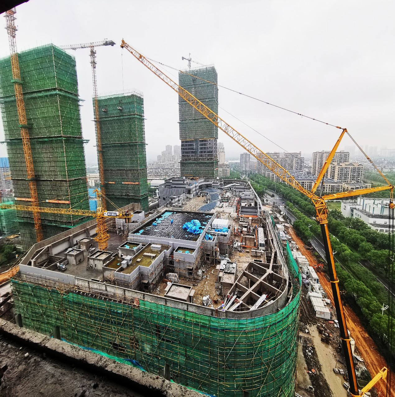 湖州吾悦广场塔吊拆除纪实