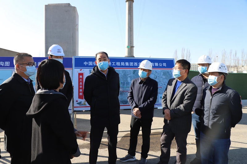 银川市委书记姜志刚到银川中北部片区项目调研