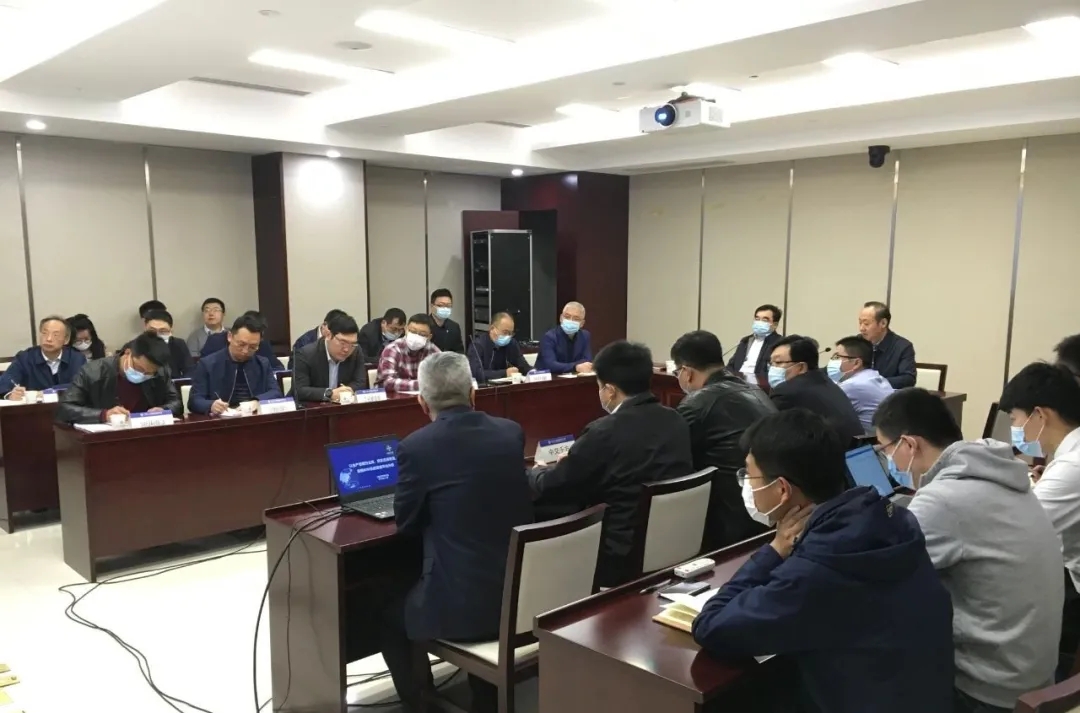 卢静出席BIM协同管理平台推进会
