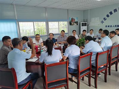 河北四建公司党委副书记、总经理唐志强一行到阜城县人民医院内科综合楼项目检查指导工作