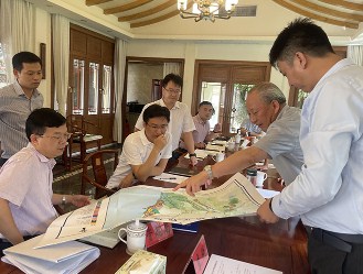 严介和理事长同海南省琼海市市长举行会谈