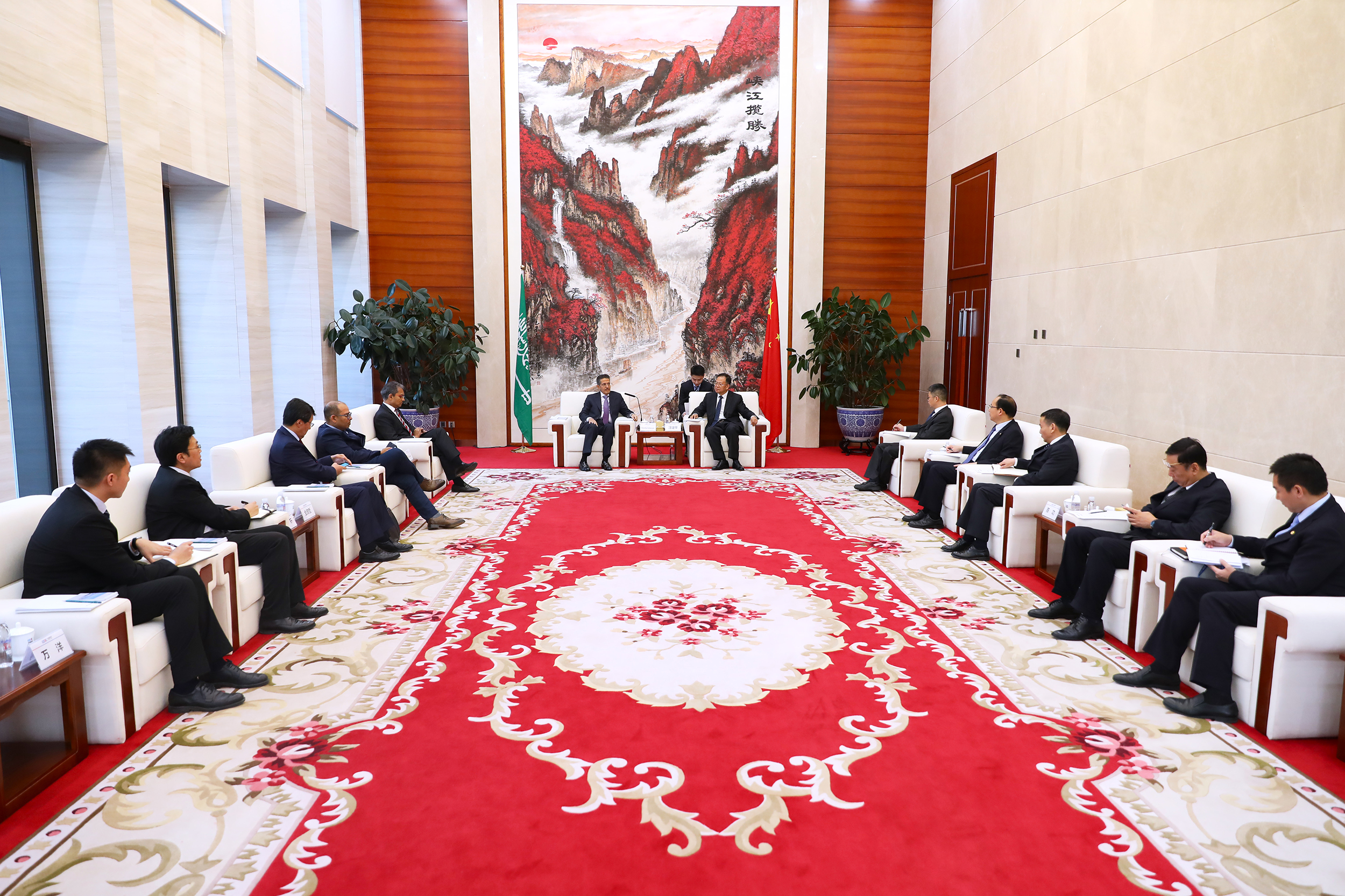 汪建平会见沙特ACWA Power董事会主席